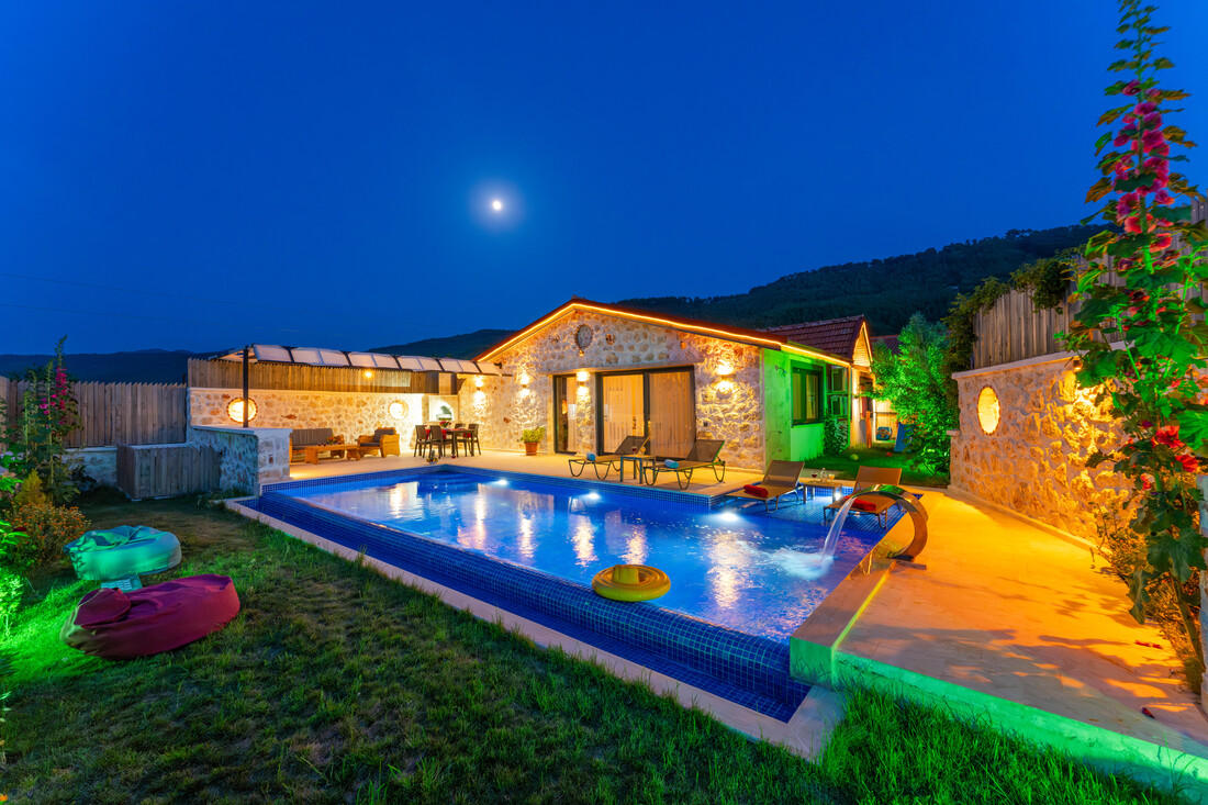 Villa Oppulent